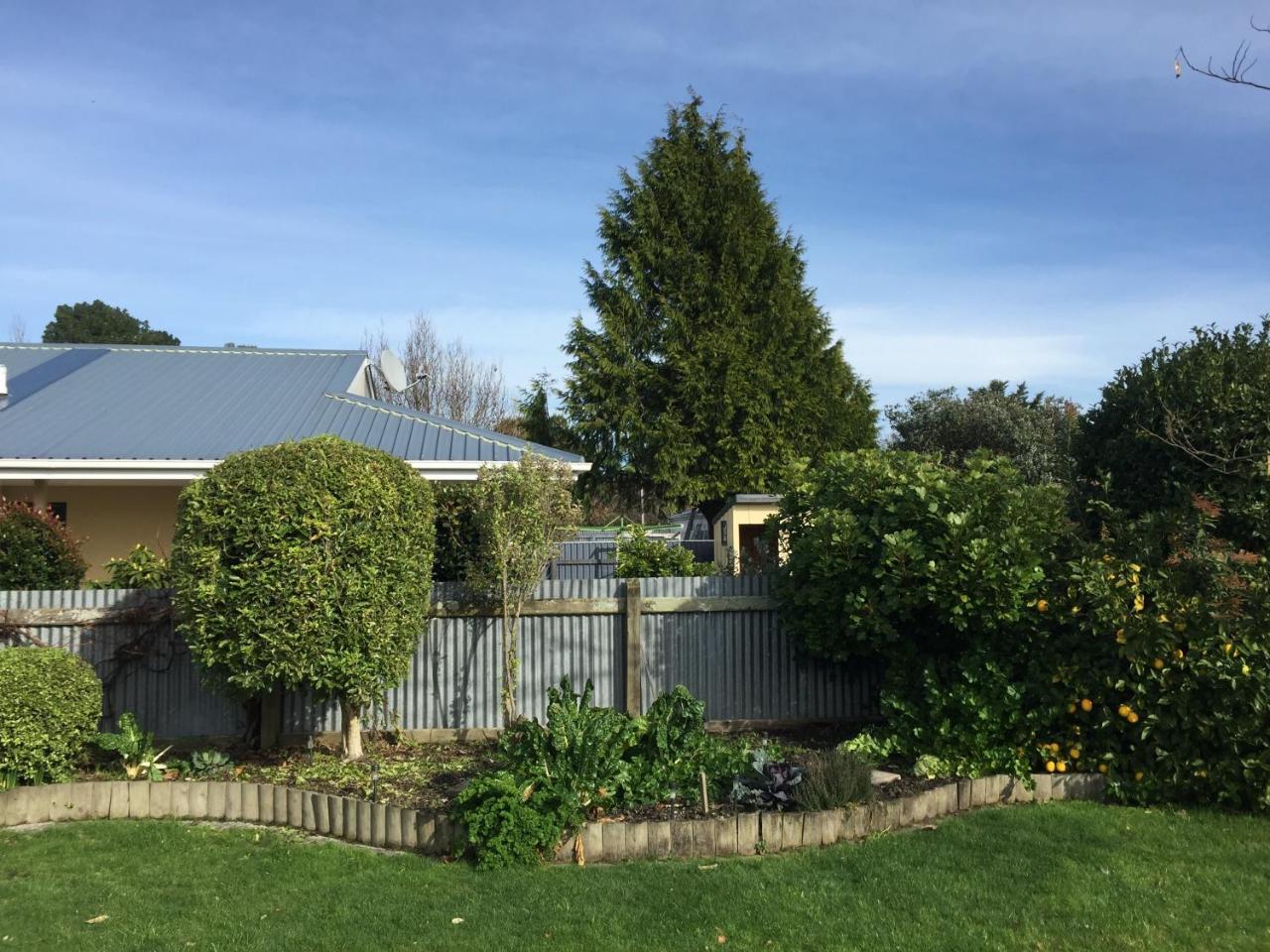Cosy, Central Greytown Sleepout Eksteriør bilde