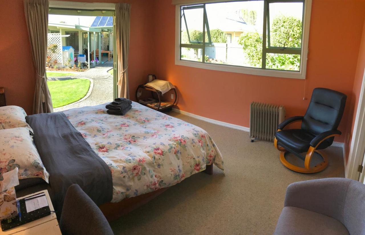 Cosy, Central Greytown Sleepout Eksteriør bilde
